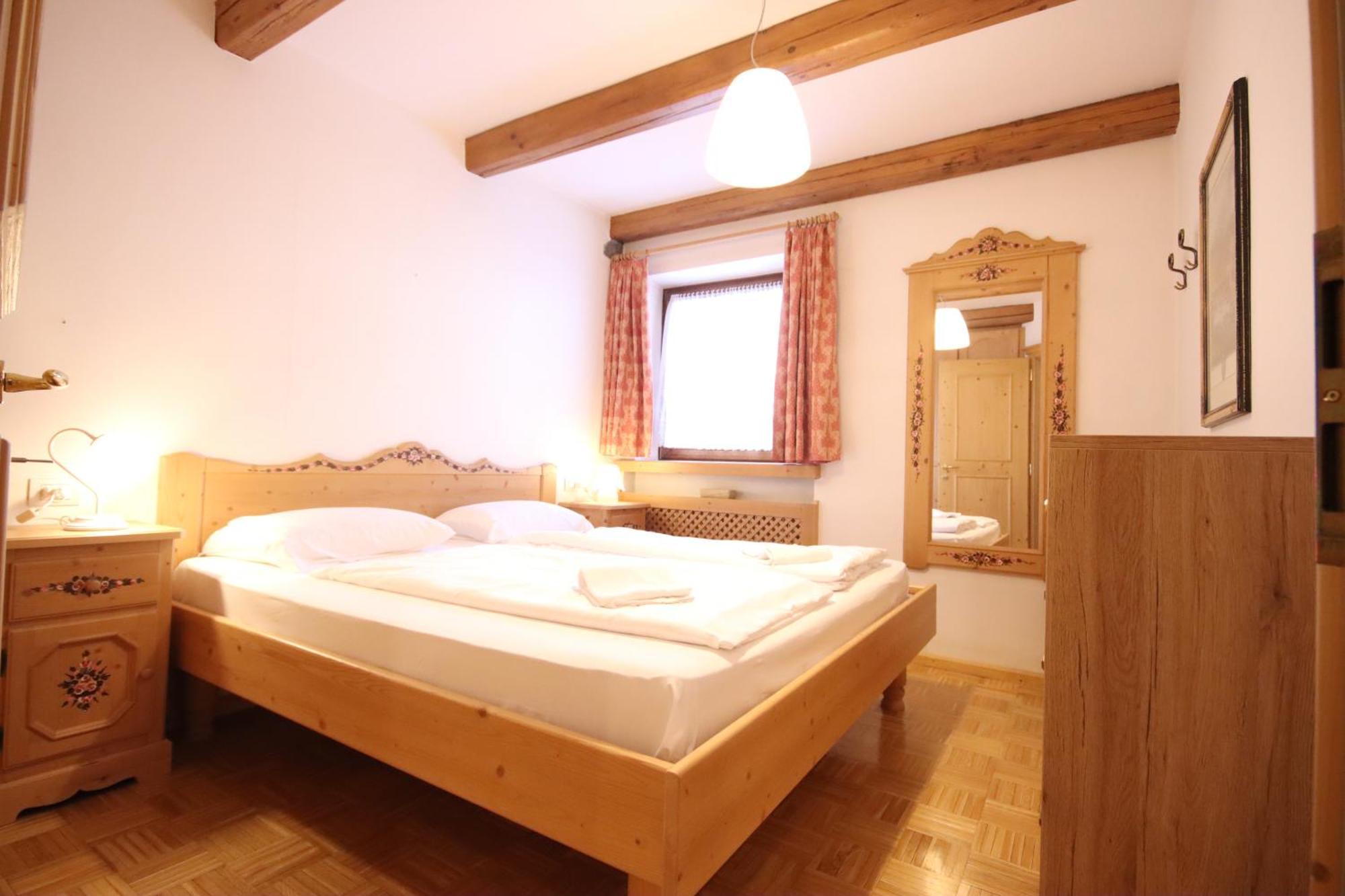Aurturist S Candido Roulette San Candido Room photo